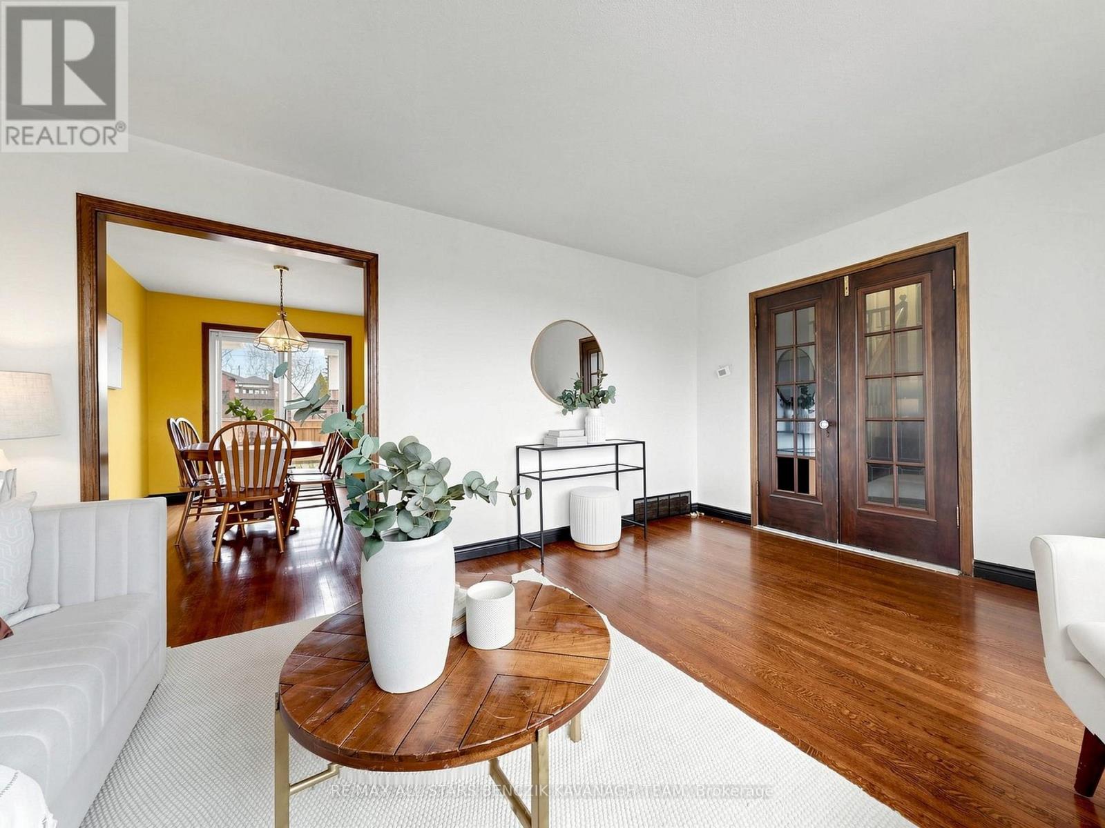 875 Chapleau Drive, Pickering, Ontario  L1W 1P6 - Photo 6 - E13029204