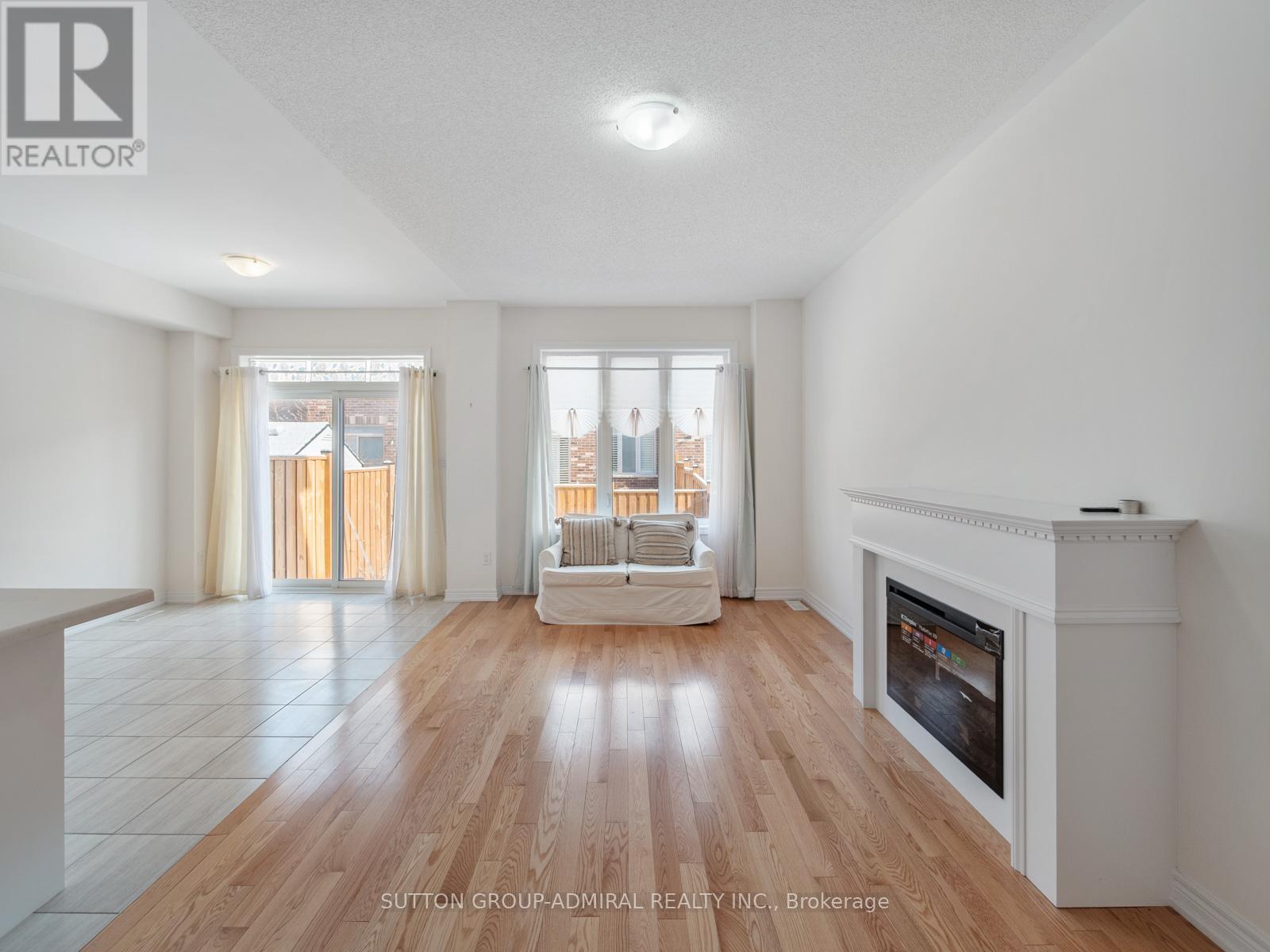 1152 Sepia Square, Pickering, Ontario  L1X 0H1 - Photo 17 - E13029270