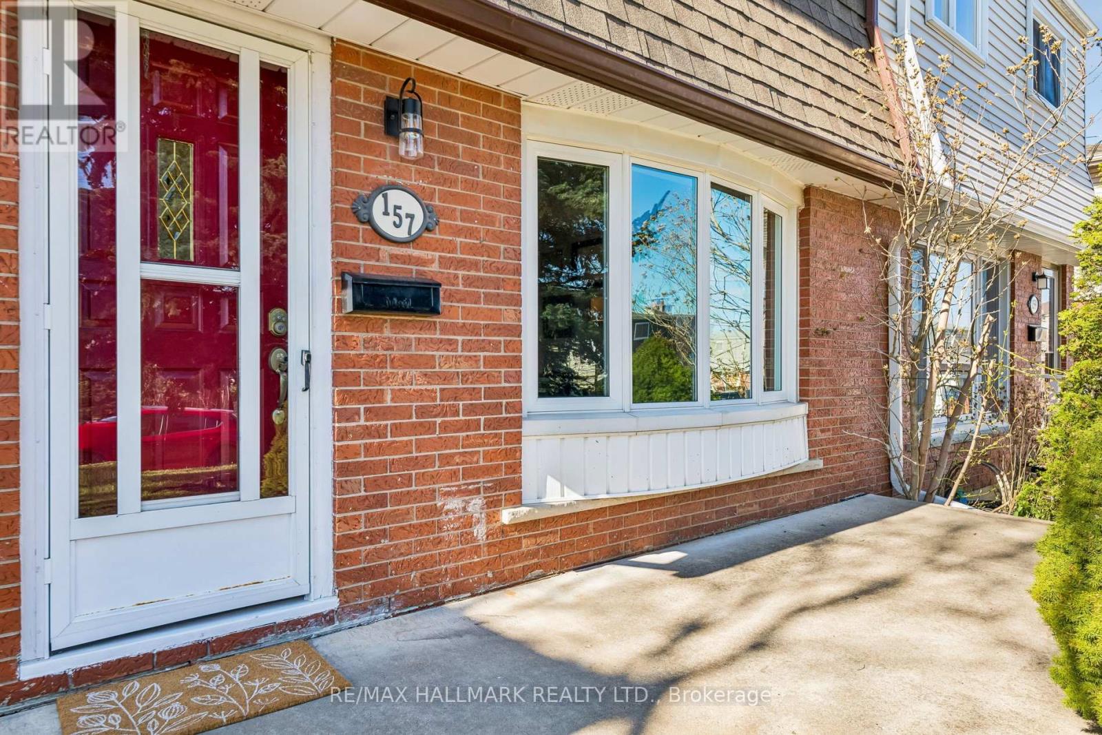 157 Barkley Crescent, Oshawa, Ontario  L1J 2E5 - Photo 3 - E13029452