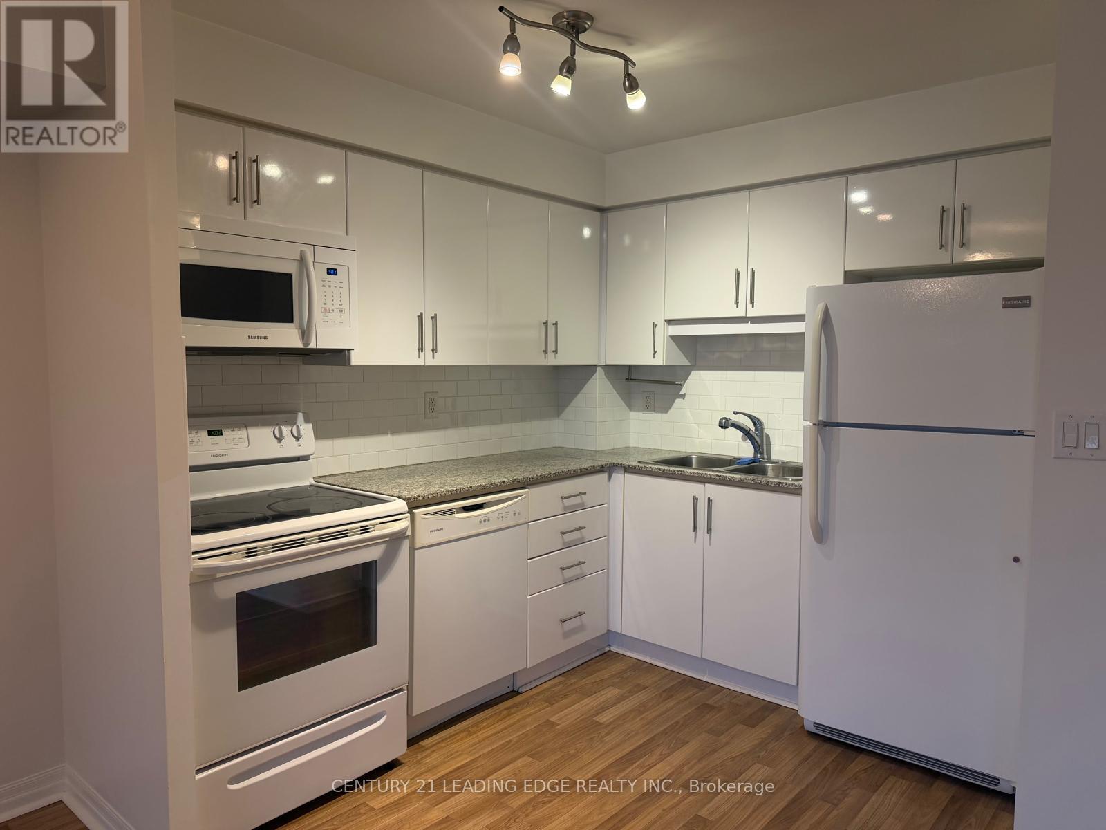 216 - 2035 Sheppard Avenue E, Toronto, Ontario  M2J 0A8 - Photo 2 - C13029400