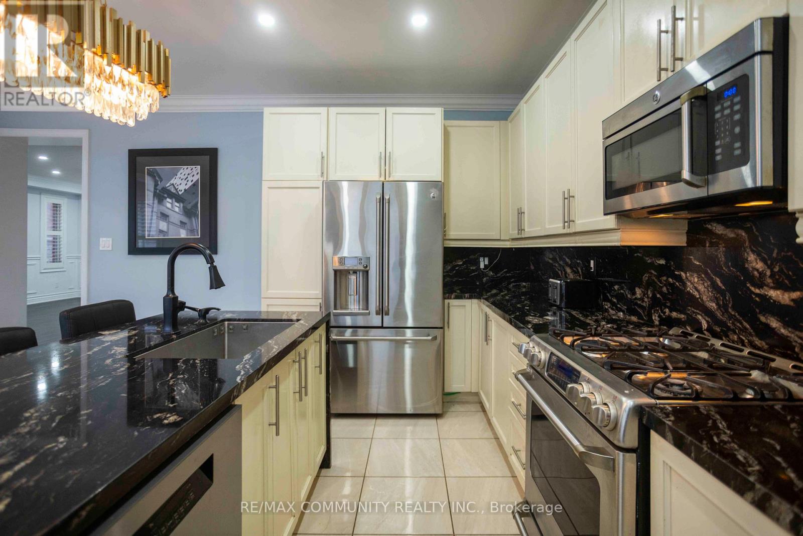 74 Stannardville Drive, Ajax, Ontario  L1T 0M4 - Photo 16 - E12978742