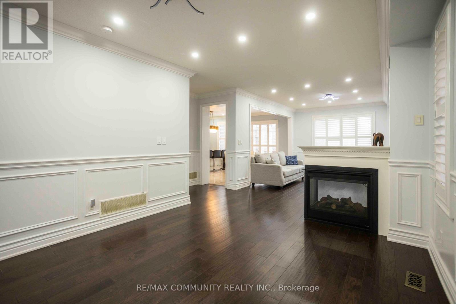 74 Stannardville Drive, Ajax, Ontario  L1T 0M4 - Photo 6 - E12978742