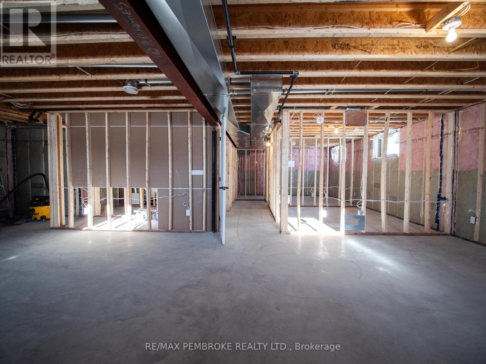 62 Eddy Crescent, Pembroke, Ontario  K8A 0M1 - Photo 23 - X12795924