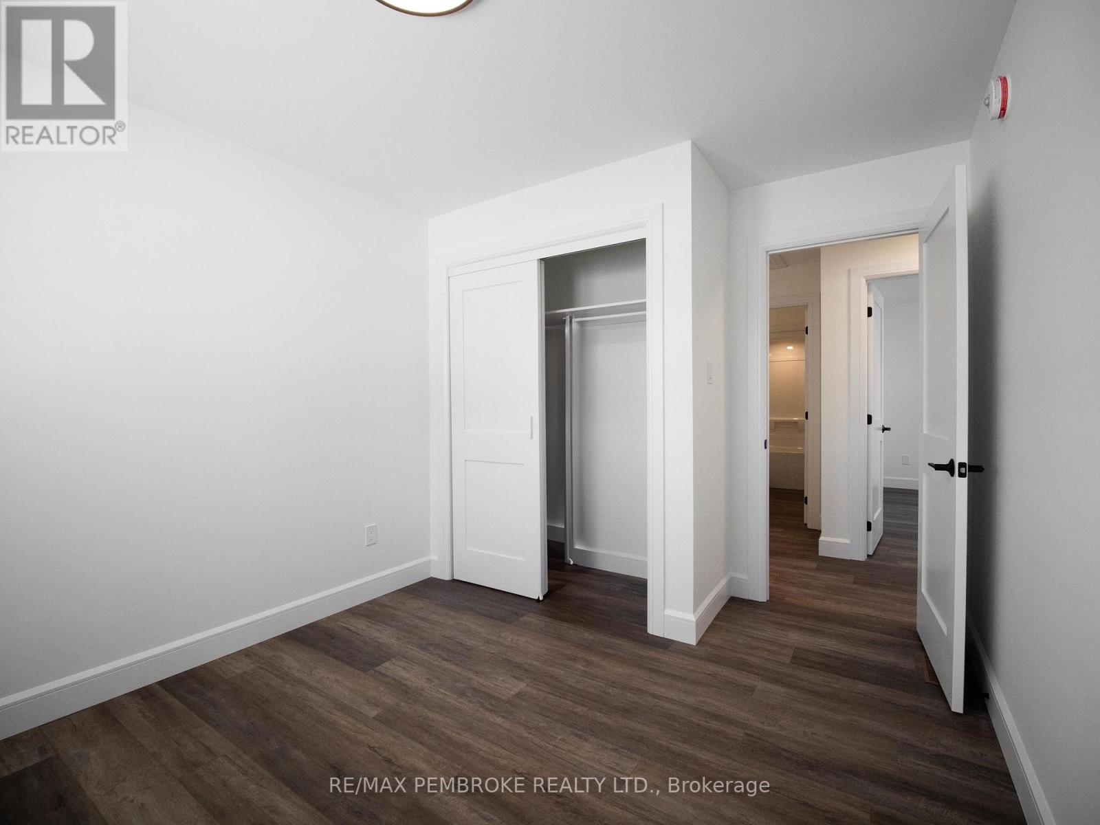 62 Eddy Crescent, Pembroke, Ontario  K8A 0M1 - Photo 16 - X12795924