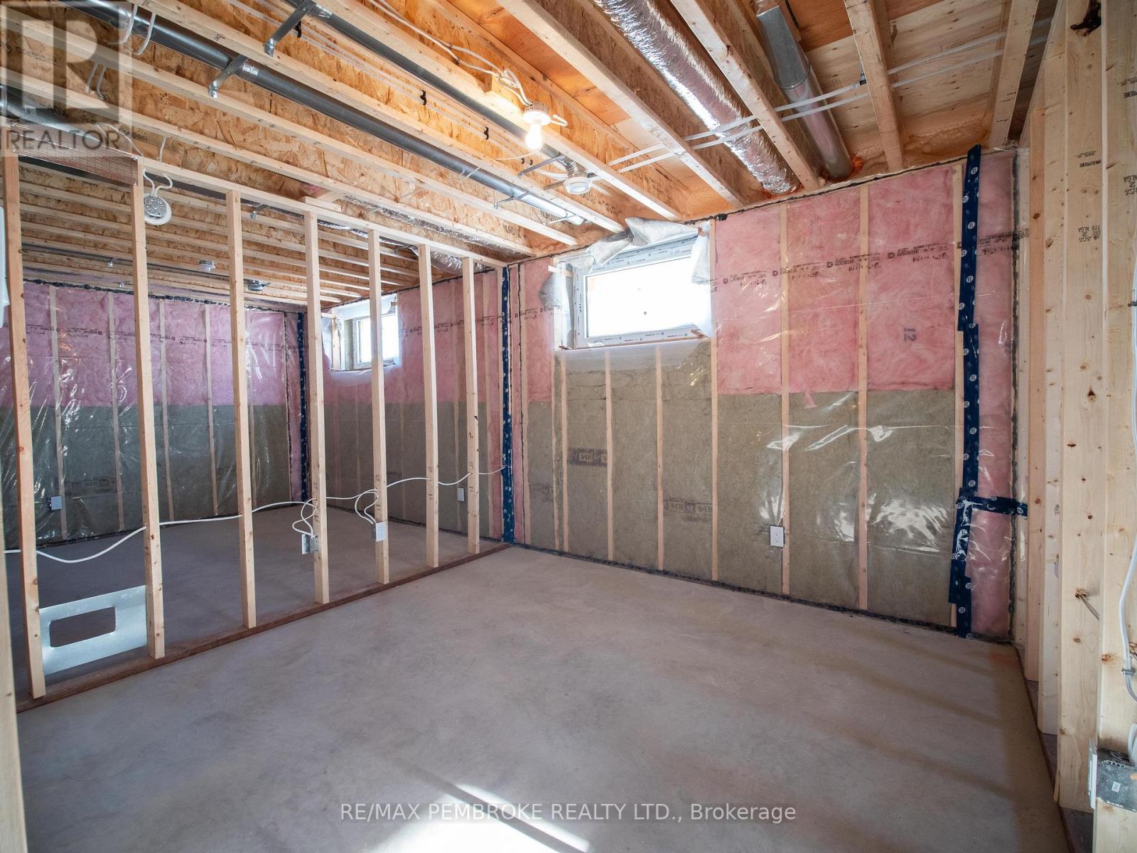 62 Eddy Crescent, Pembroke, Ontario  K8A 0M1 - Photo 25 - X12795924