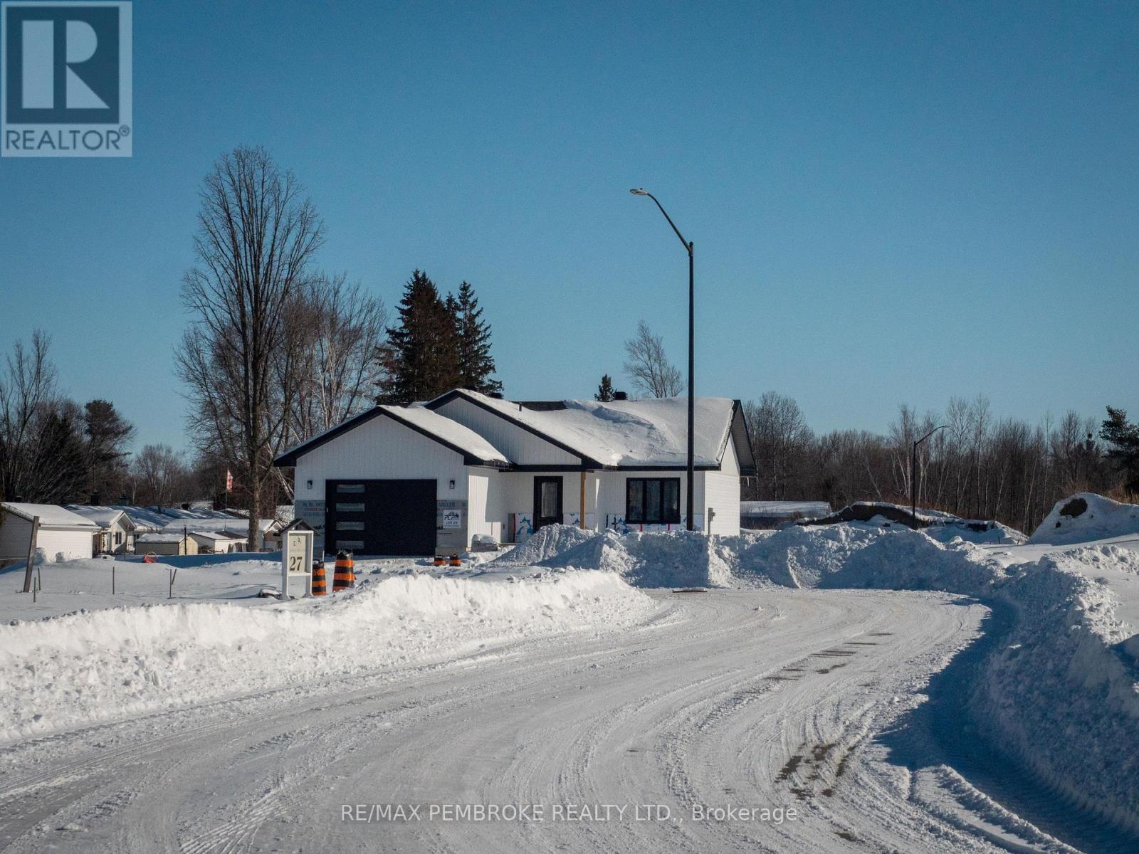 62 Eddy Crescent, Pembroke, Ontario  K8A 0M1 - Photo 36 - X12795924