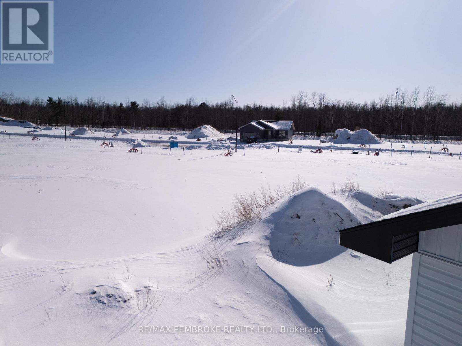 62 Eddy Crescent, Pembroke, Ontario  K8A 0M1 - Photo 32 - X12795924