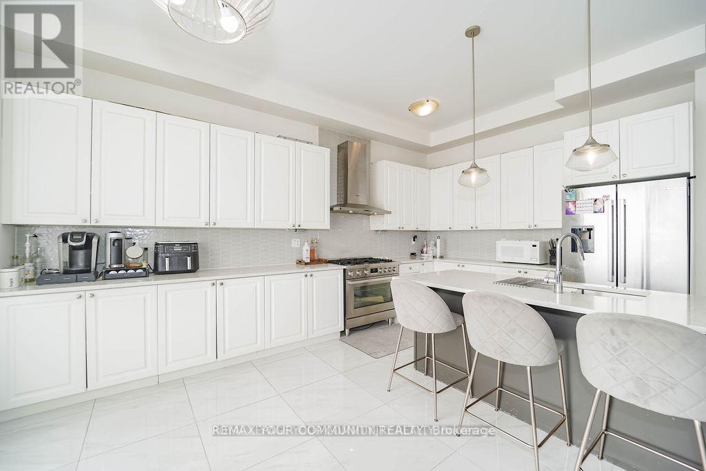 133 Marcel Brunelle Drive, Whitby, Ontario  L1P 0G7 - Photo 15 - E13028922