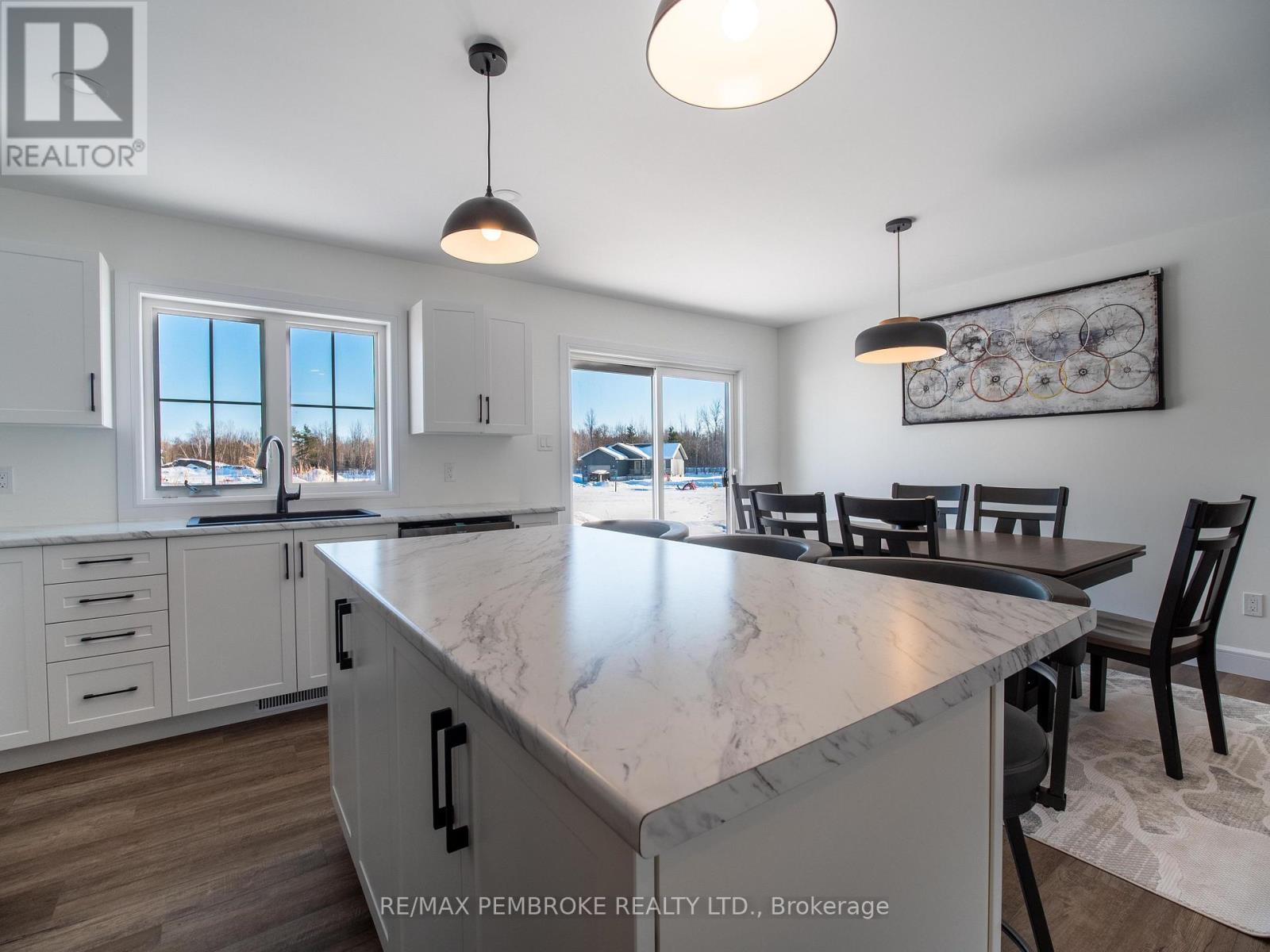 62 Eddy Crescent, Pembroke, Ontario  K8A 0M1 - Photo 9 - X12795924