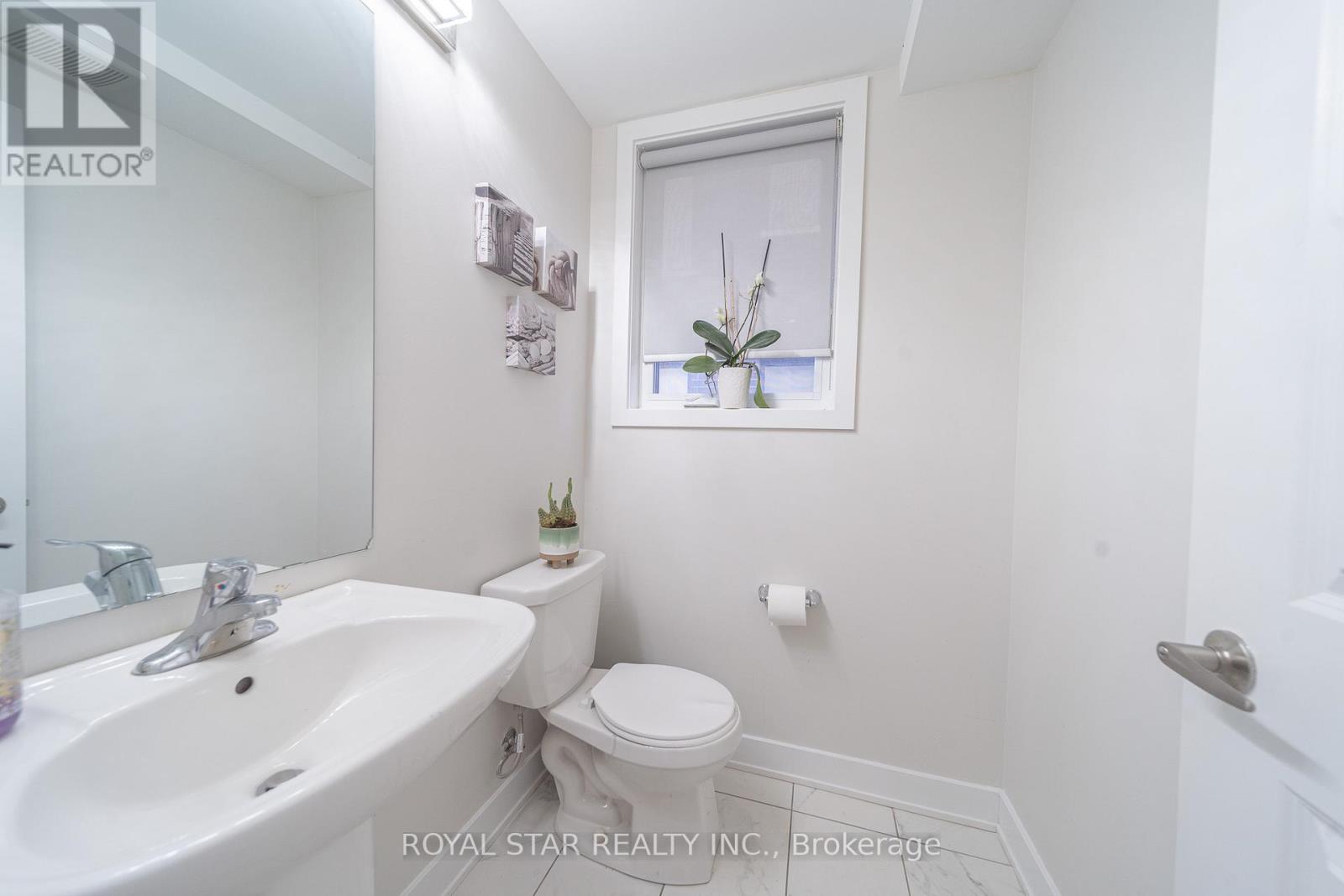 143 Carpaccio Avenue, Vaughan, Ontario  L4H 4R6 - Photo 7 - N13029090