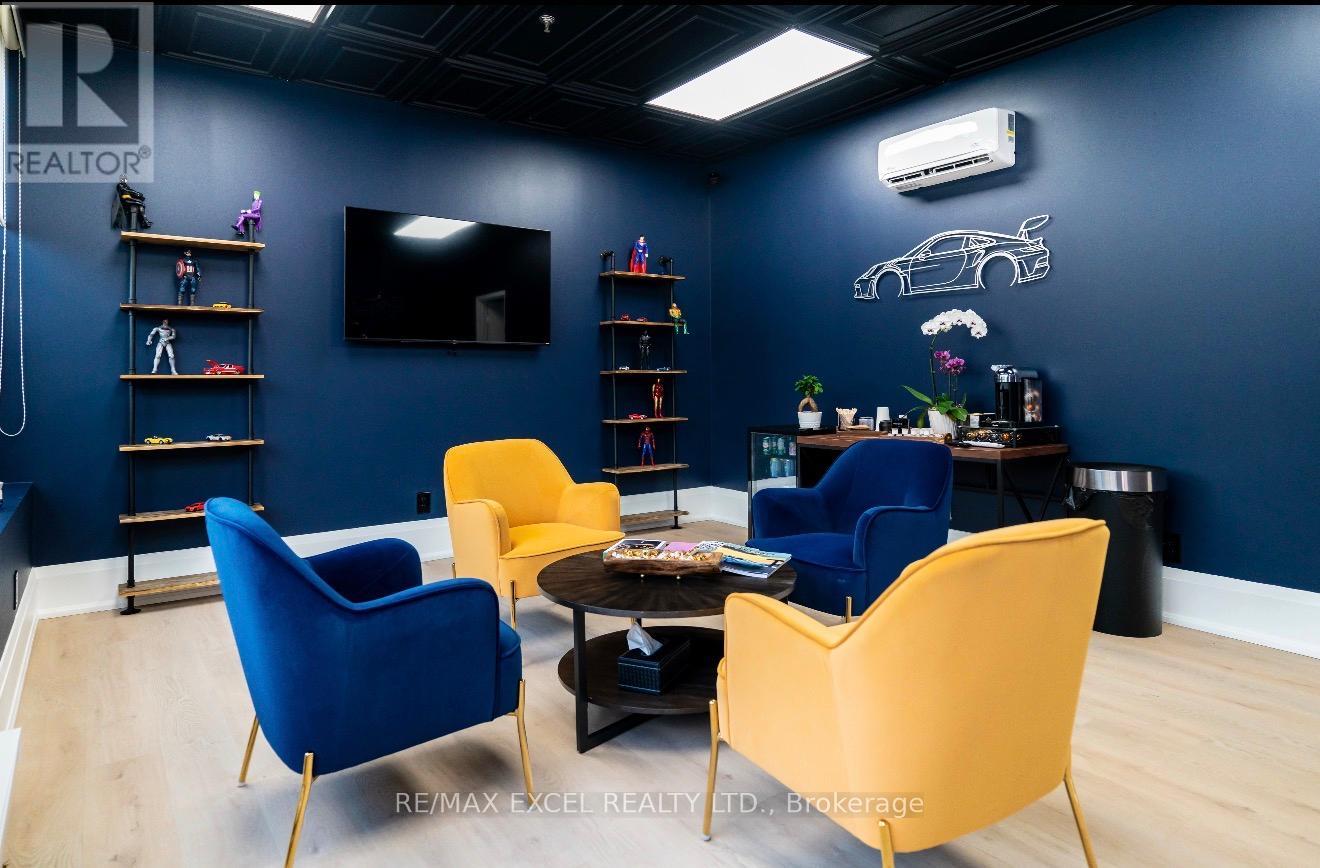 7 - 91 Fernstaff Court, Vaughan, Ontario  L4K 3L9 - Photo 2 - N13029108