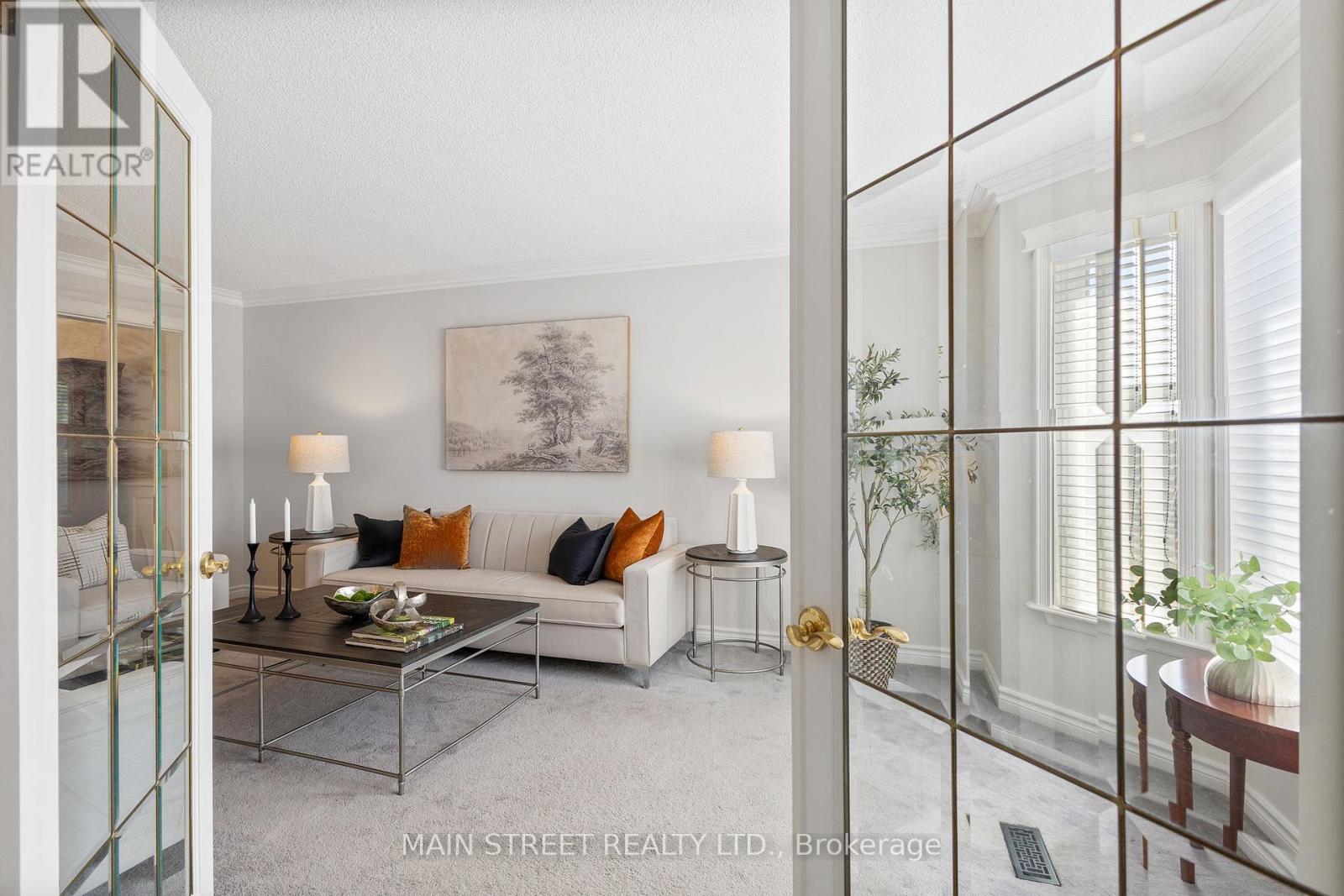 195 Brammar Street, Newmarket, Ontario  L3Y 7T4 - Photo 4 - N13029184