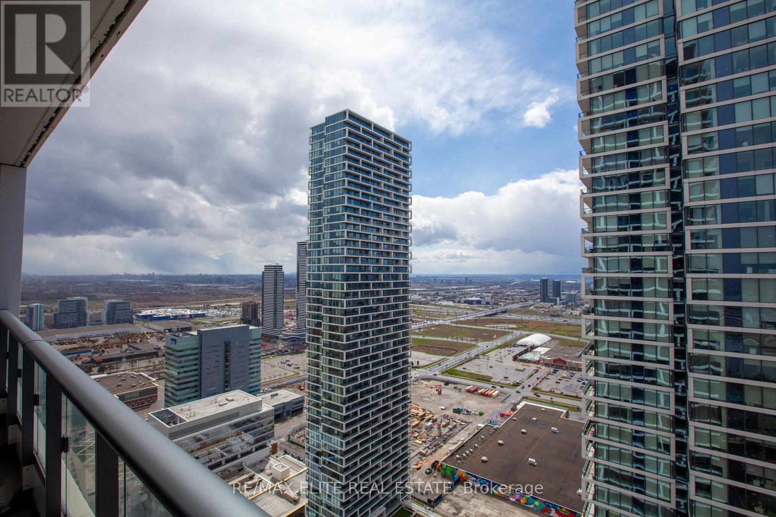 4311 - 950 Portage Parkway, Vaughan, Ontario  L4K 0J7 - Photo 11 - N13029186