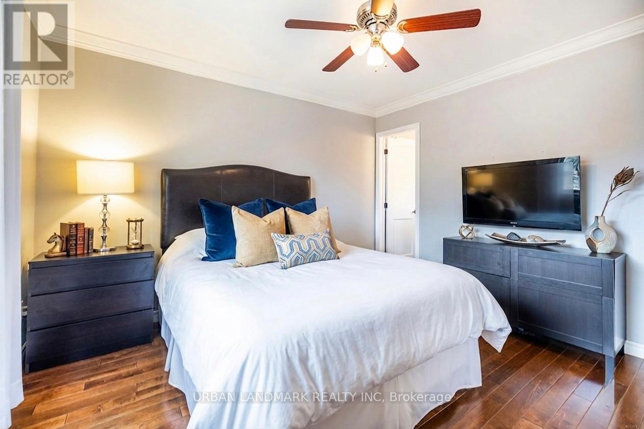 140 Riveredge Drive, Georgina, Ontario  L4P 2P3 - Photo 15 - N13029316