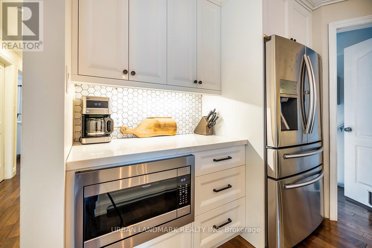 140 Riveredge Drive, Georgina, Ontario  L4P 2P3 - Photo 6 - N13029316