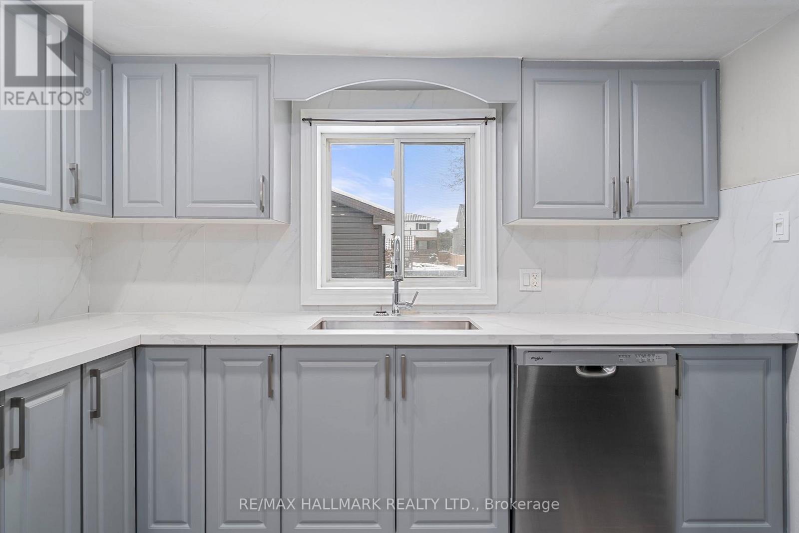 41 Shirlea Boulevard, Georgina (Keswick South), Ontario  L4P 1L1 - Photo 11 - N13029328