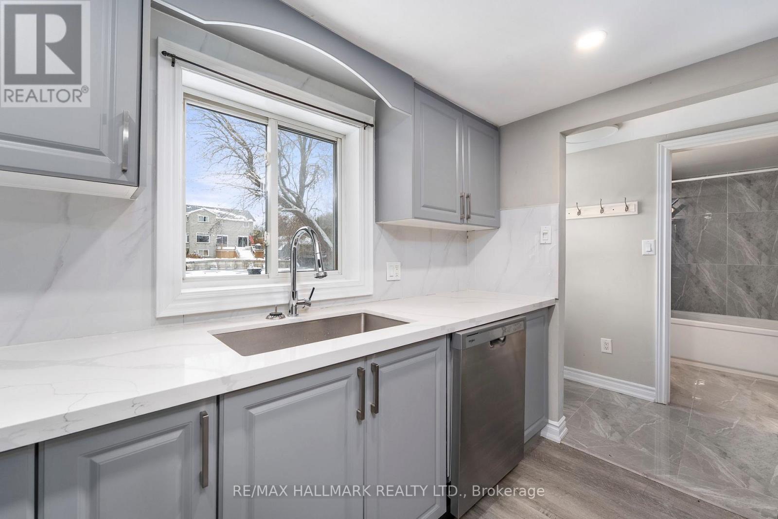 41 Shirlea Boulevard, Georgina (Keswick South), Ontario  L4P 1L1 - Photo 14 - N13029328