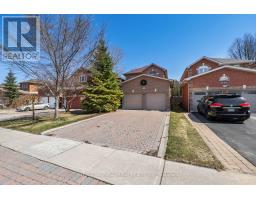 626 COLLEGE MANOR DRIVE, Newmarket, Ontario