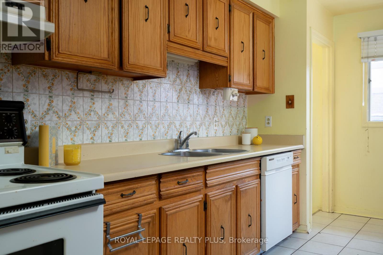 222 Centre Street W, Richmond Hill, Ontario  L4C 5K1 - Photo 22 - N13029358