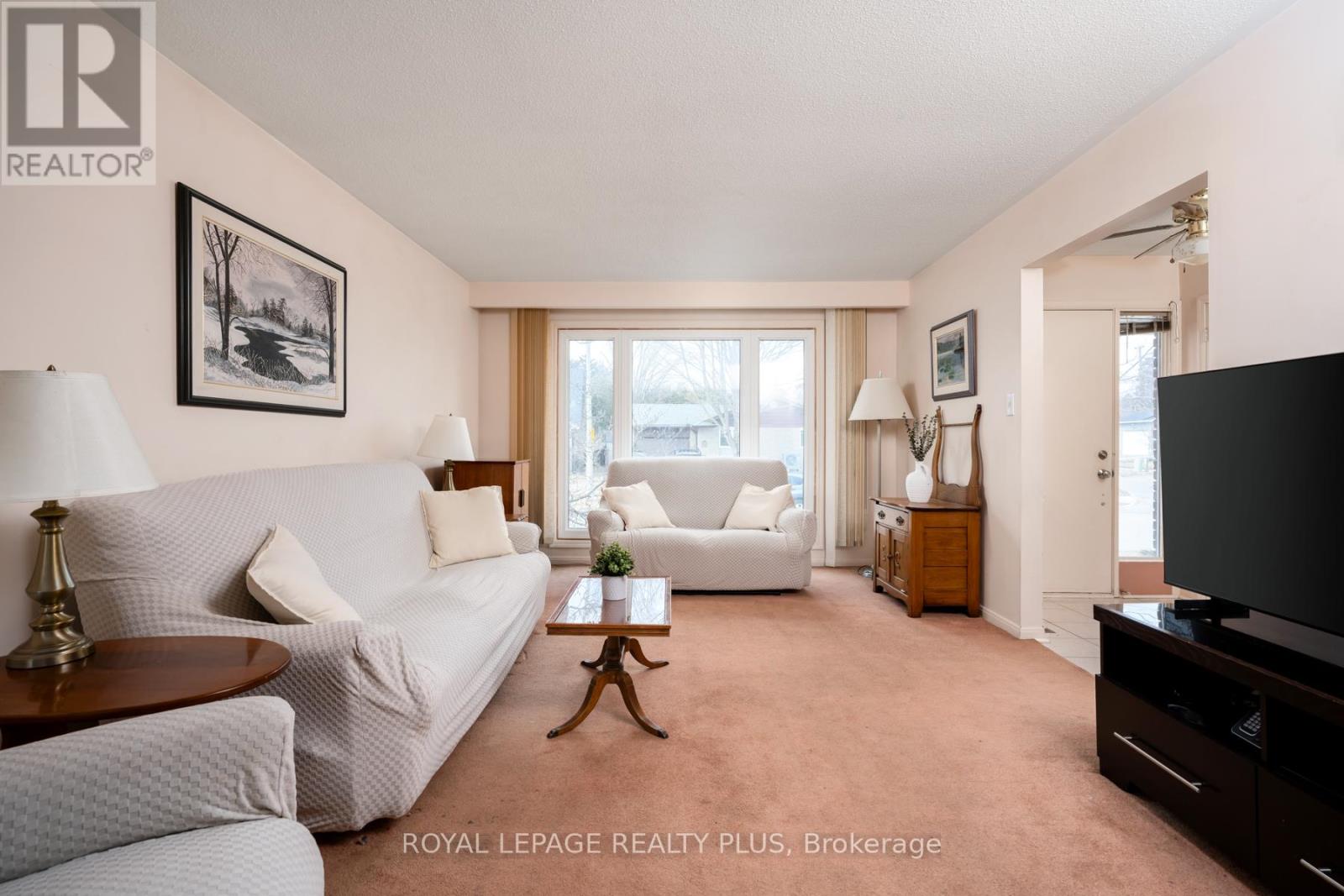 222 Centre Street W, Richmond Hill, Ontario  L4C 5K1 - Photo 9 - N13029358