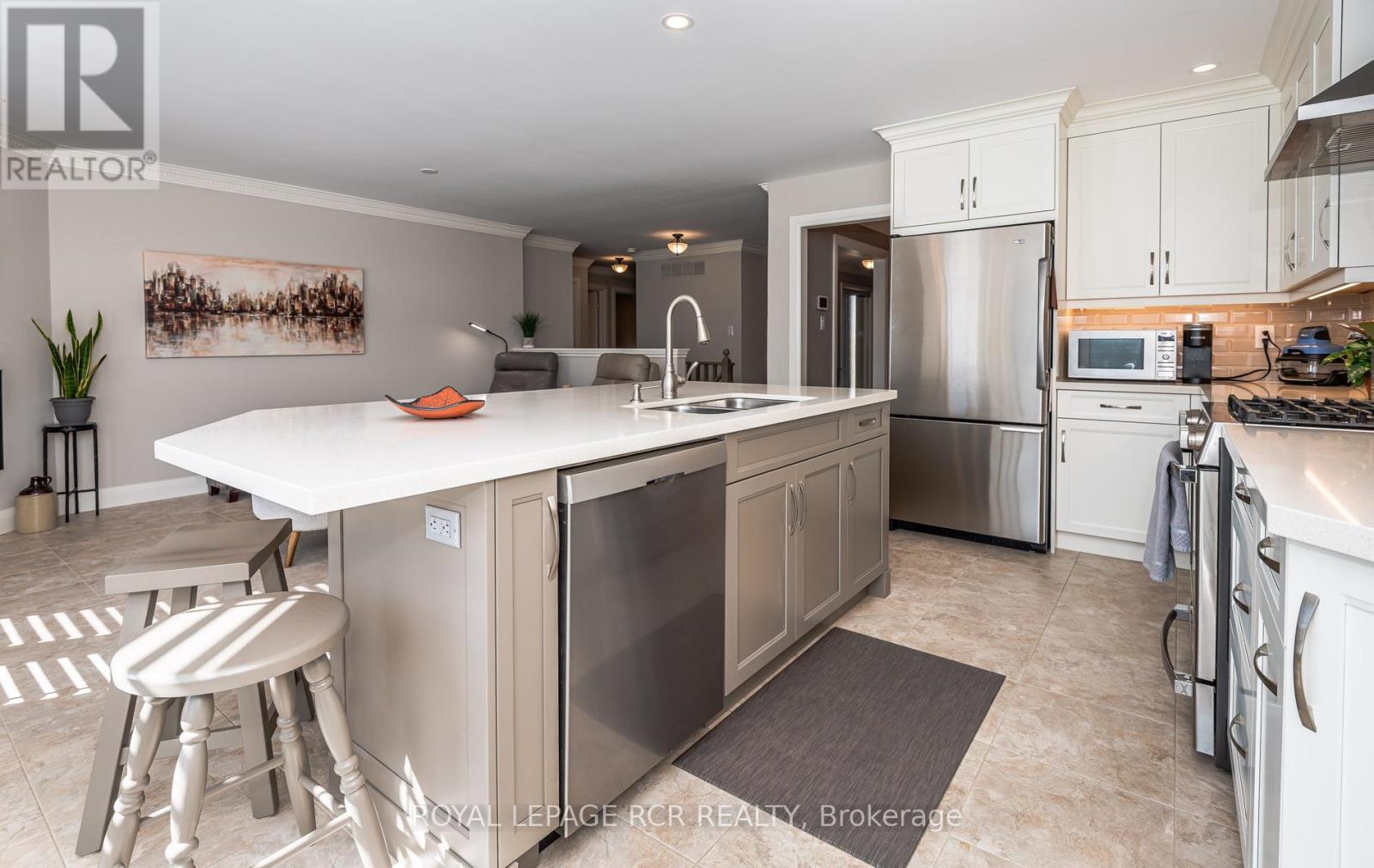 42 Allenvale Drive, Aurora, Ontario  L4G 6P5 - Photo 13 - N13029362