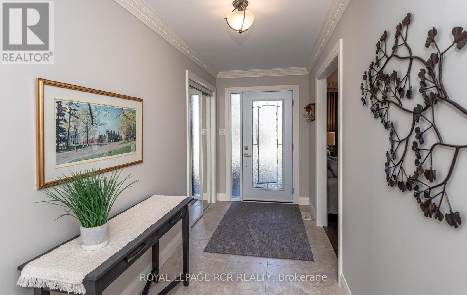 42 Allenvale Drive, Aurora, Ontario  L4G 6P5 - Photo 4 - N13029362