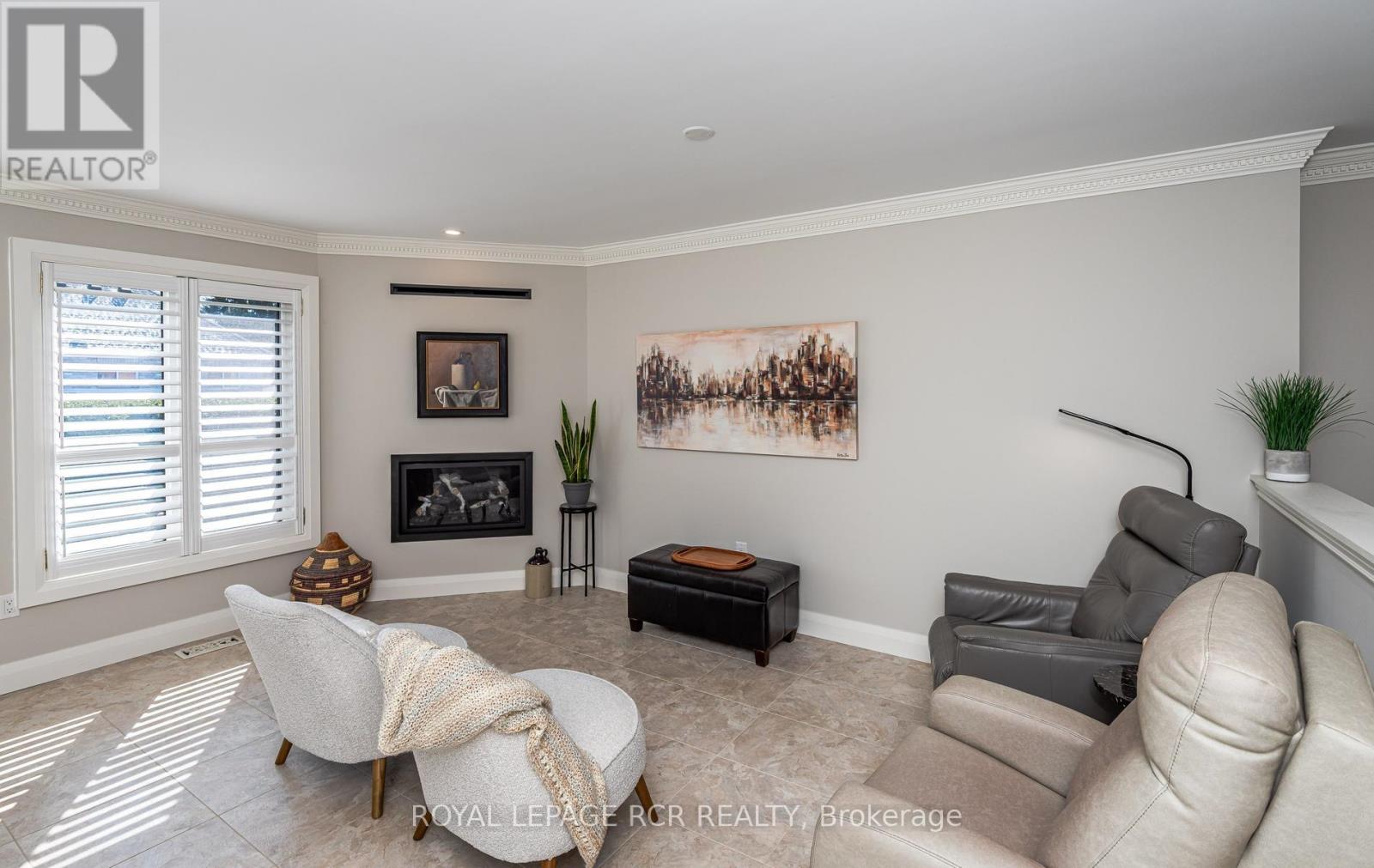 42 Allenvale Drive, Aurora, Ontario  L4G 6P5 - Photo 8 - N13029362