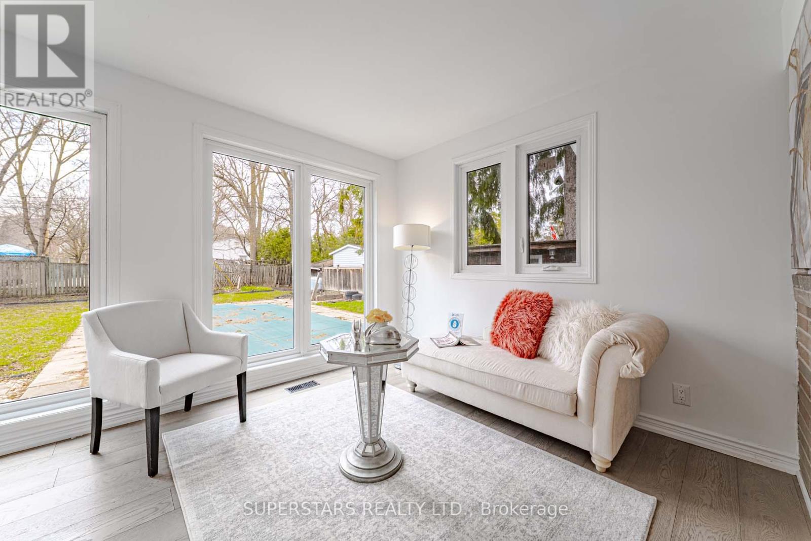 84 Lawrence Avenue, Richmond Hill, Ontario  L4C 1Z3 - Photo 12 - N13029374