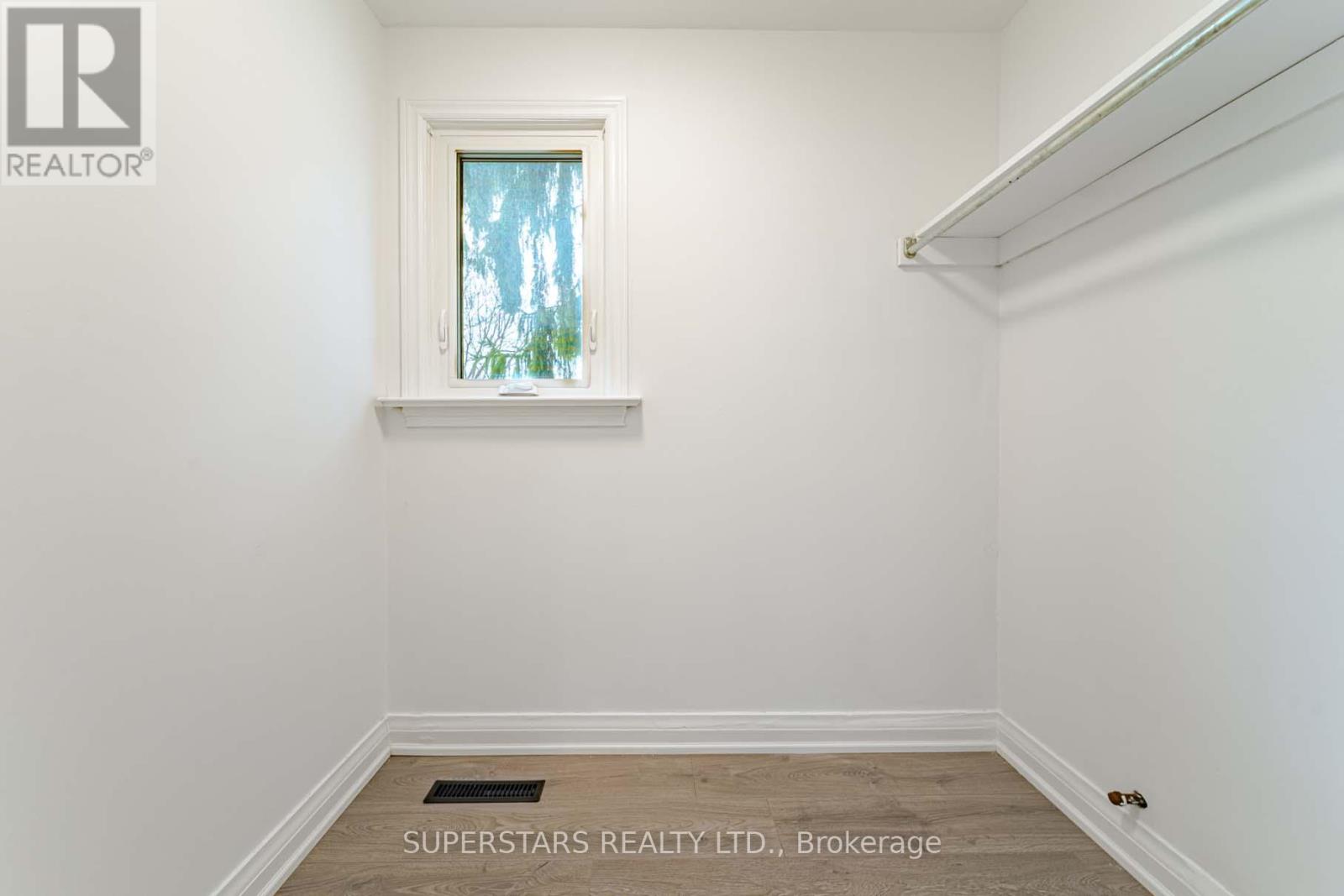 84 Lawrence Avenue, Richmond Hill, Ontario  L4C 1Z3 - Photo 18 - N13029374