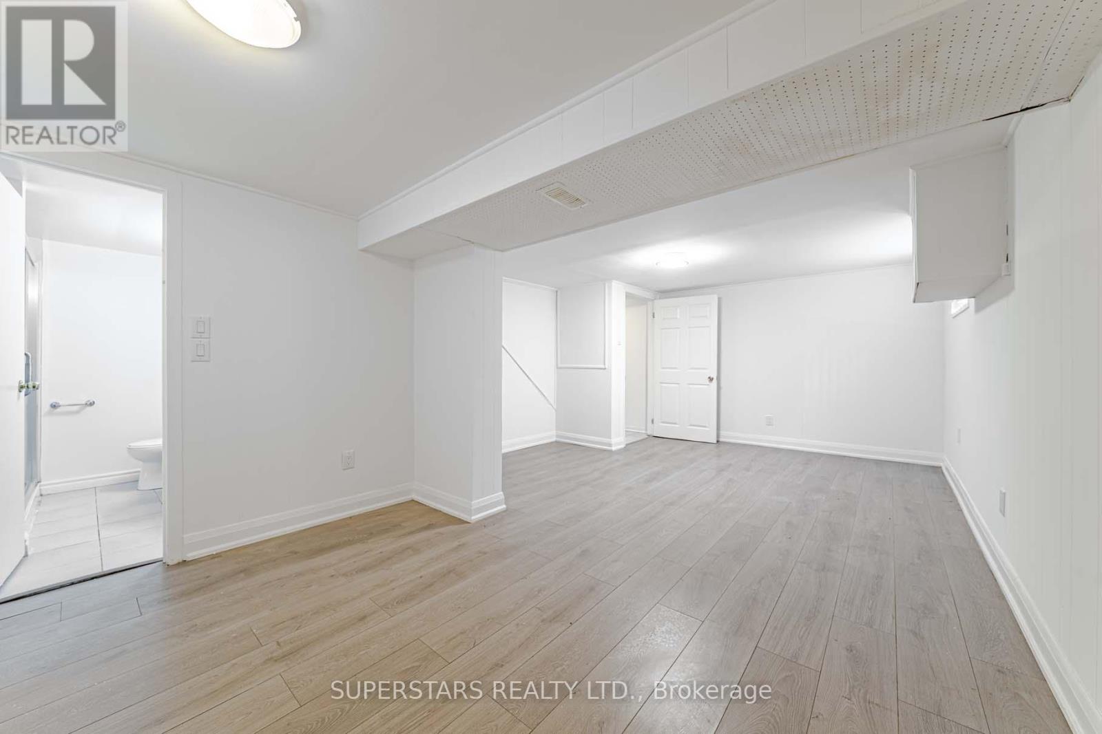 84 Lawrence Avenue, Richmond Hill, Ontario  L4C 1Z3 - Photo 24 - N13029374