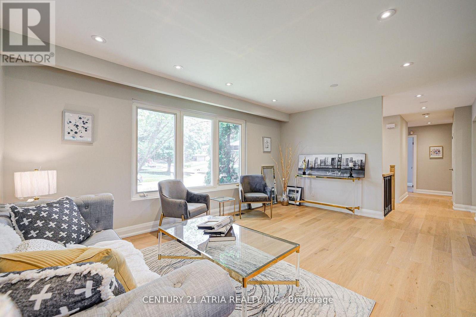 190 Romfield Circuit, Markham, Ontario  L3T 3J1 - Photo 10 - N13029440