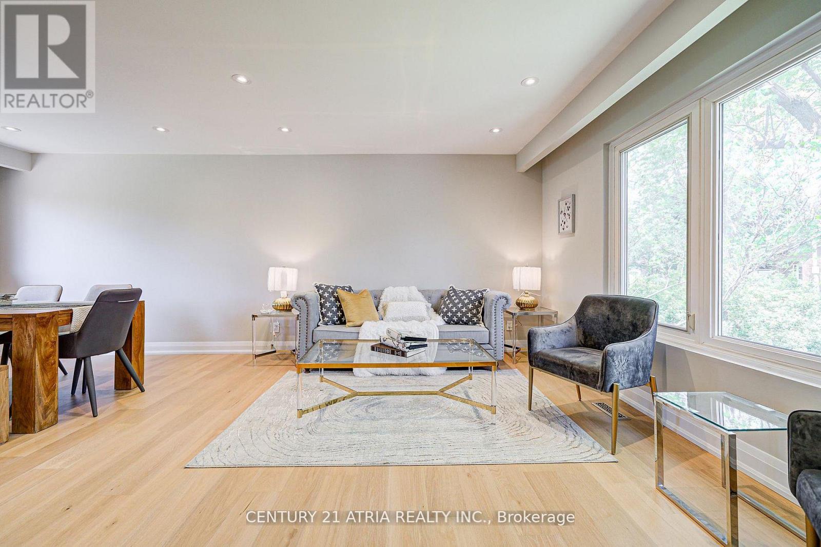 190 Romfield Circuit, Markham, Ontario  L3T 3J1 - Photo 9 - N13029440