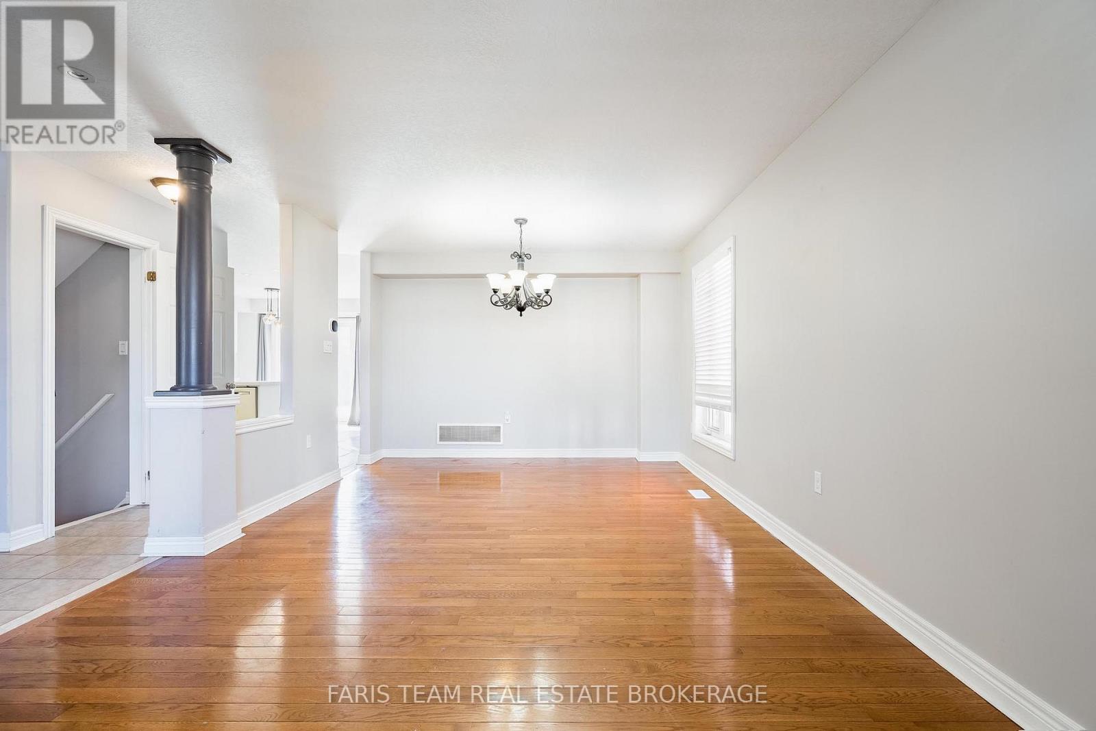 18 Balmoral Place, Barrie, Ontario  L4N 0Y9 - Photo 12 - S13029148