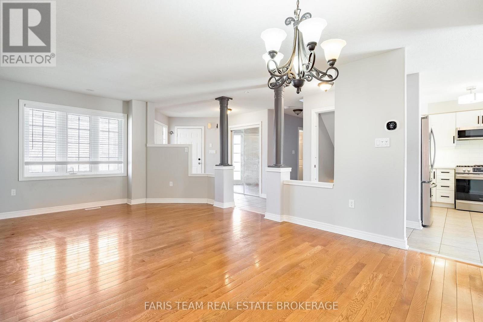 18 Balmoral Place, Barrie, Ontario  L4N 0Y9 - Photo 13 - S13029148