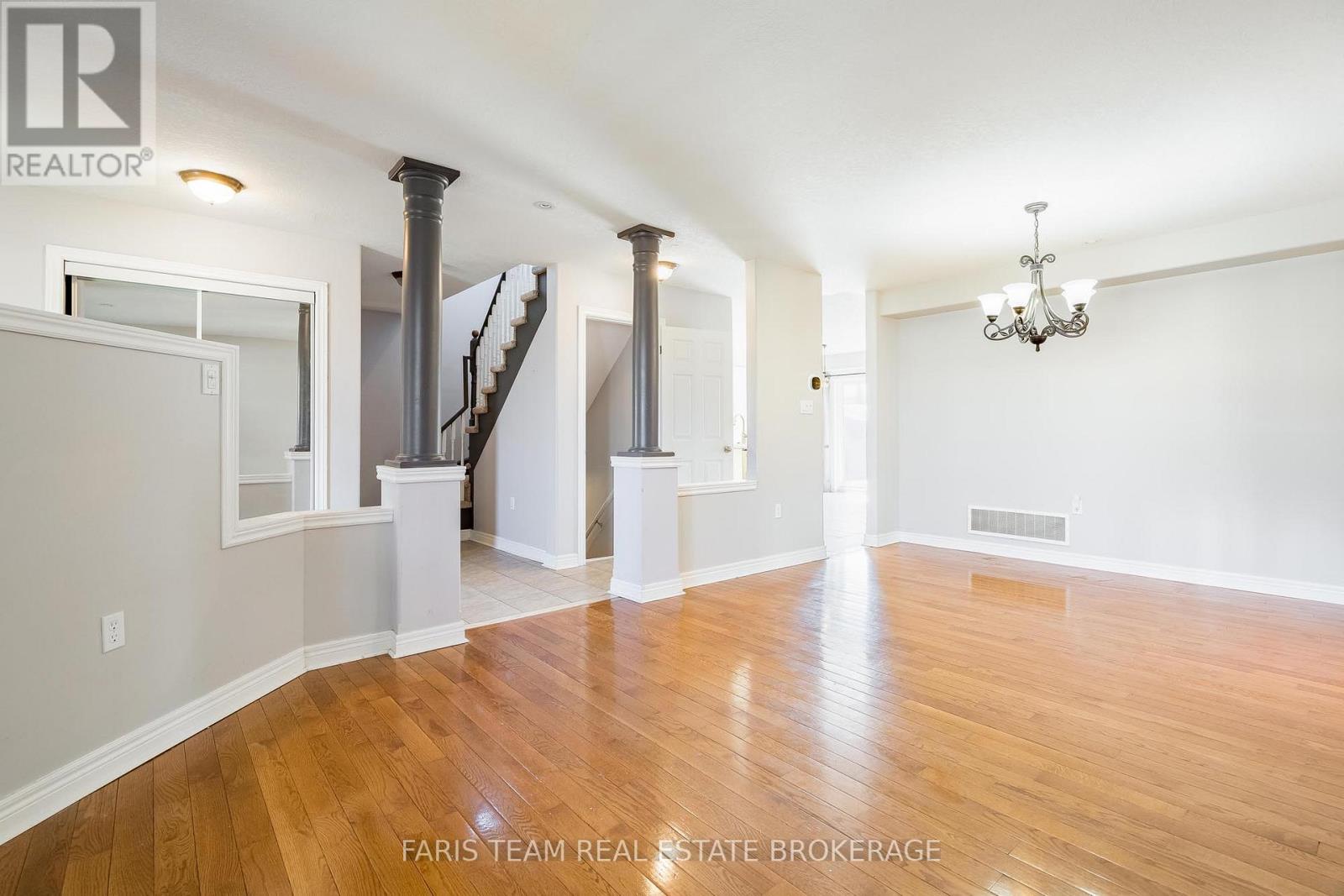 18 Balmoral Place, Barrie, Ontario  L4N 0Y9 - Photo 14 - S13029148