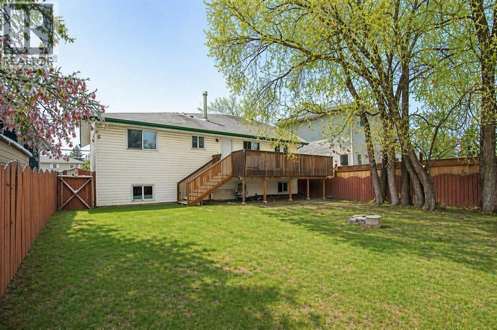 4721 46 Street, Sylvan Lake, Alberta  T4S 1N3 - Photo 2 - A2297122