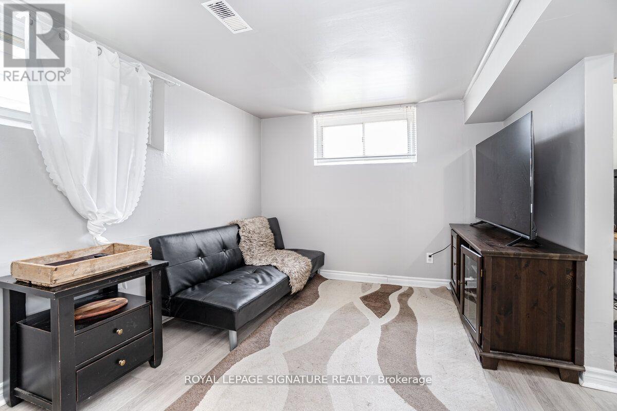 2 - 1078 Eastmount Avenue, Mississauga, Ontario  L5E 1Z3 - Photo 10 - W13029070