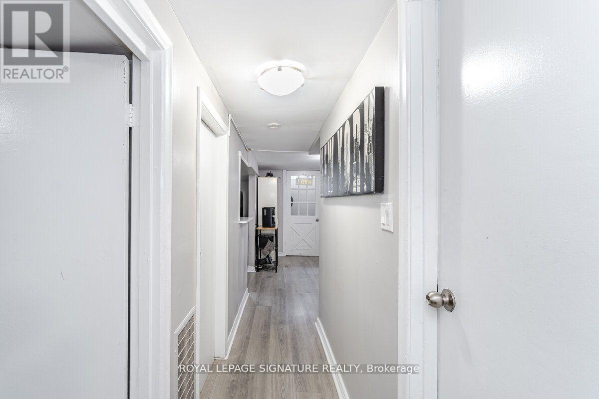 2 - 1078 Eastmount Avenue, Mississauga, Ontario  L5E 1Z3 - Photo 14 - W13029070