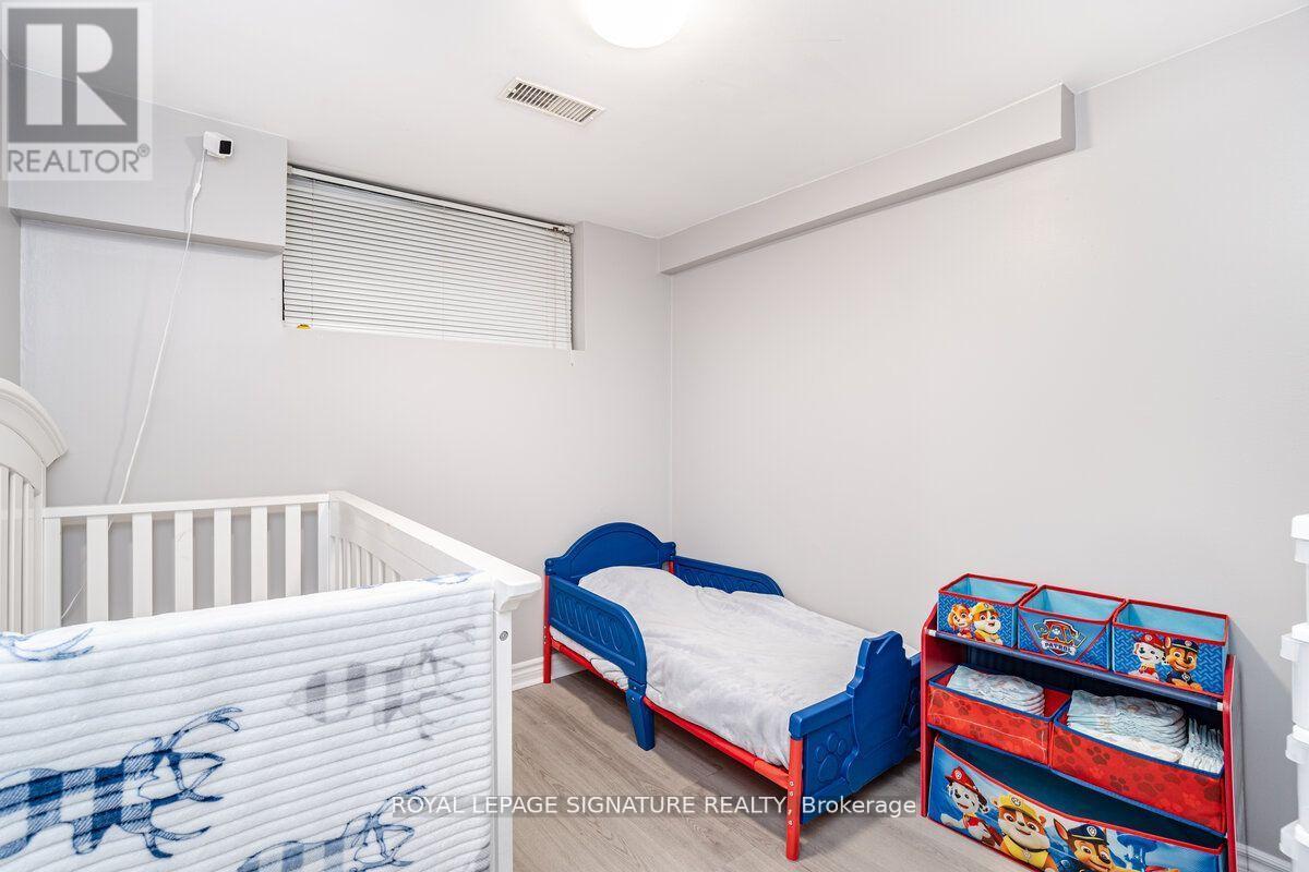 2 - 1078 Eastmount Avenue, Mississauga, Ontario  L5E 1Z3 - Photo 18 - W13029070