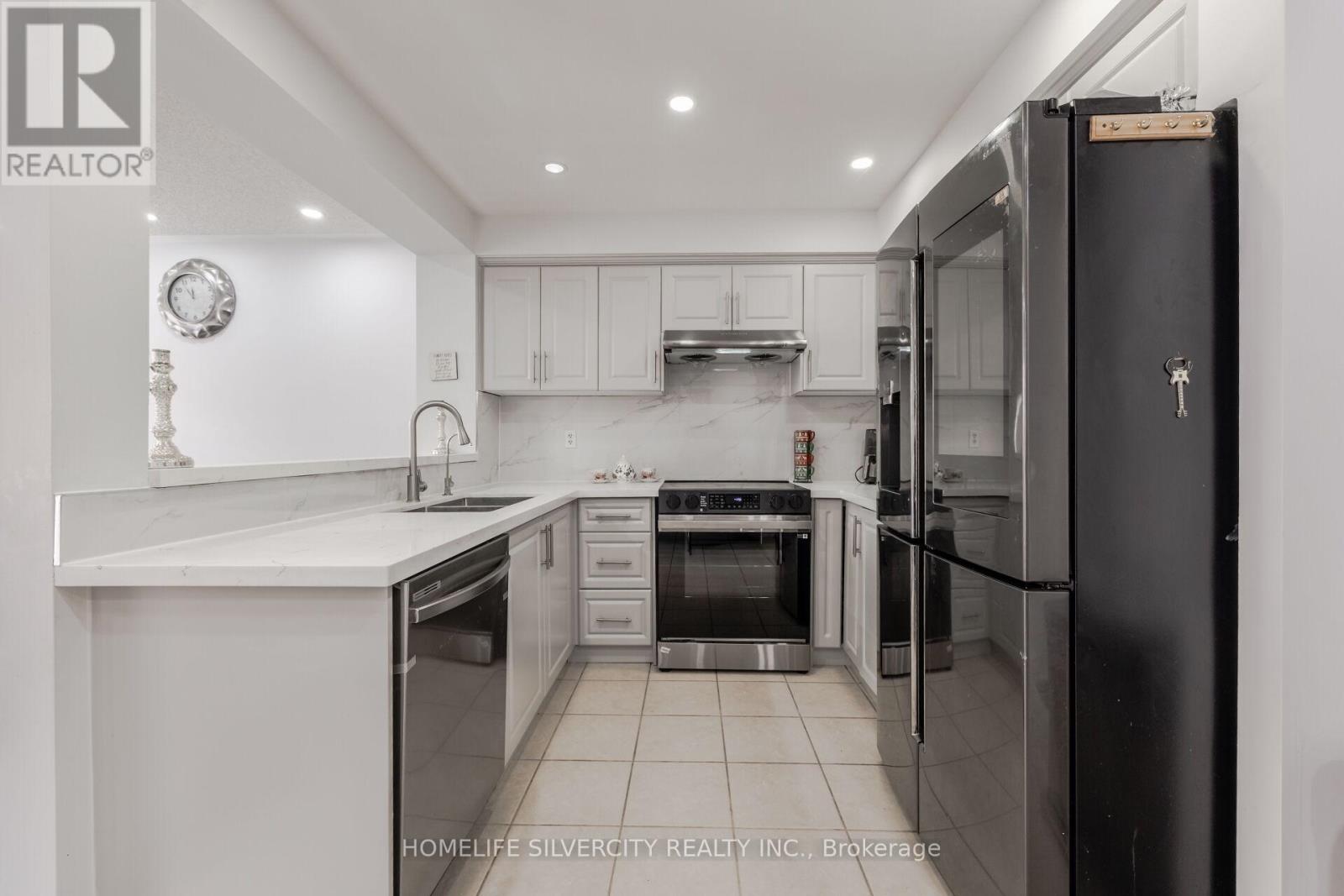 67 Sweet Clover Crescent, Brampton, Ontario  L6R 3A1 - Photo 14 - W13029104