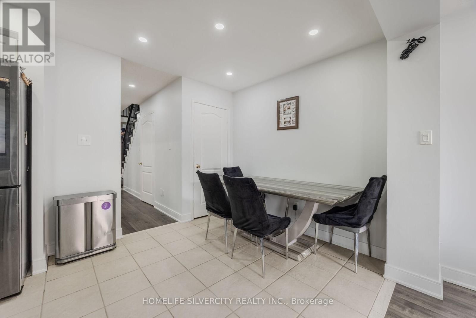 67 Sweet Clover Crescent, Brampton, Ontario  L6R 3A1 - Photo 20 - W13029104