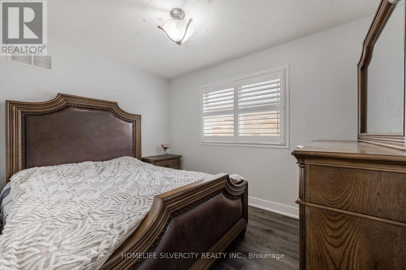 67 Sweet Clover Crescent, Brampton, Ontario  L6R 3A1 - Photo 30 - W13029104