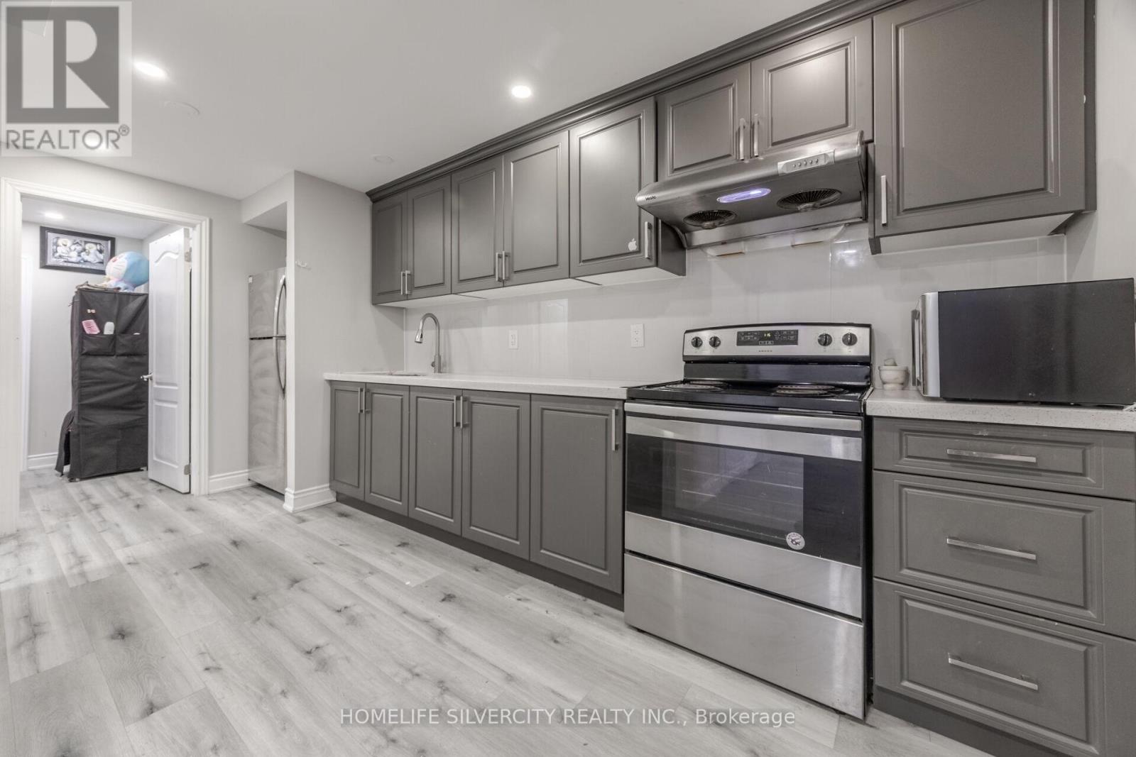 67 Sweet Clover Crescent, Brampton, Ontario  L6R 3A1 - Photo 39 - W13029104