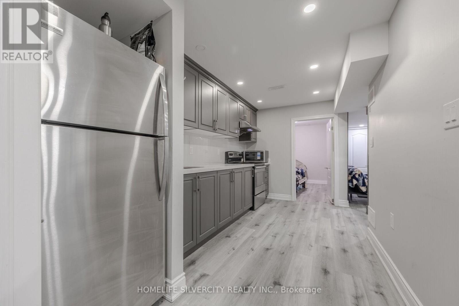 67 Sweet Clover Crescent, Brampton, Ontario  L6R 3A1 - Photo 40 - W13029104