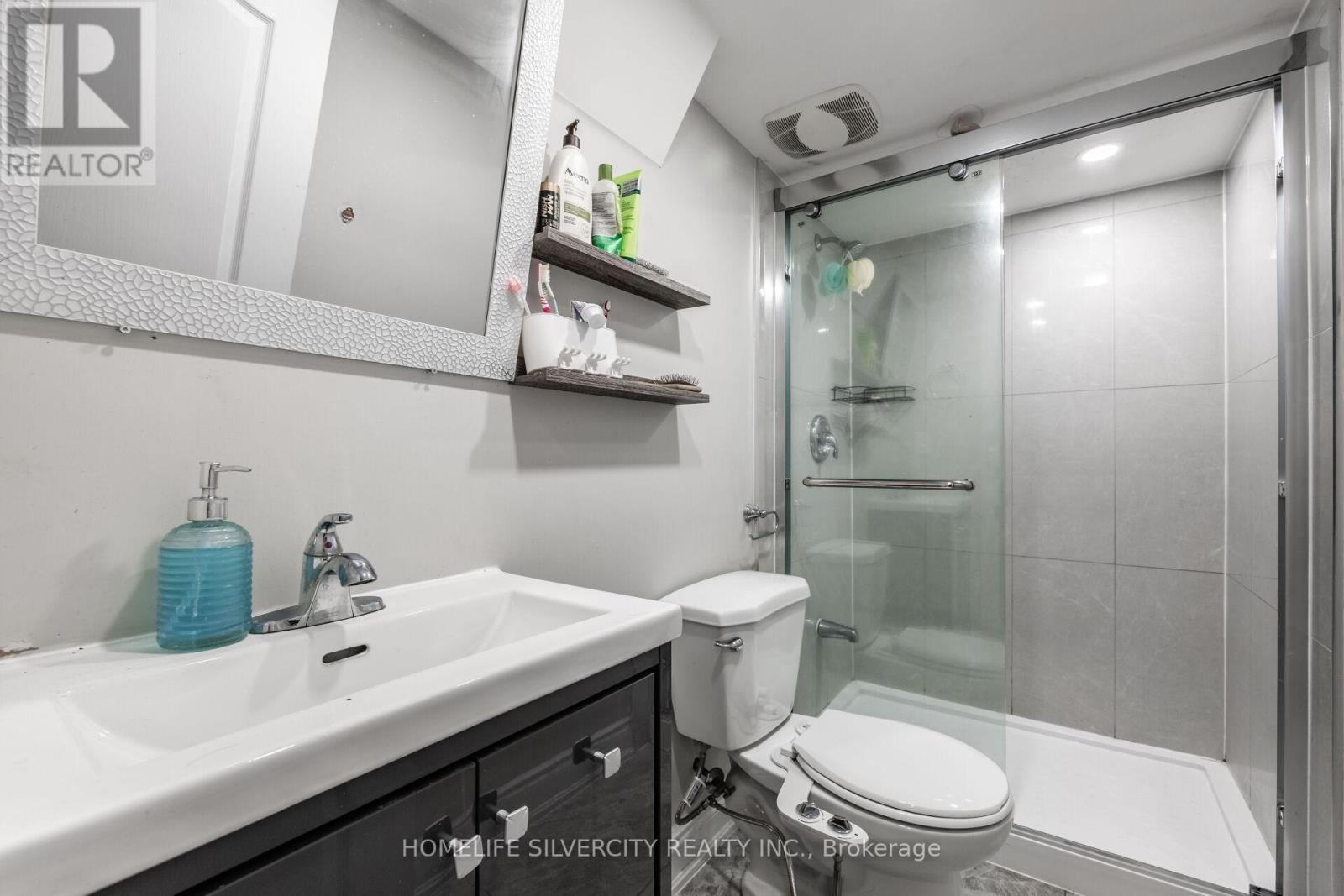 67 Sweet Clover Crescent, Brampton, Ontario  L6R 3A1 - Photo 44 - W13029104