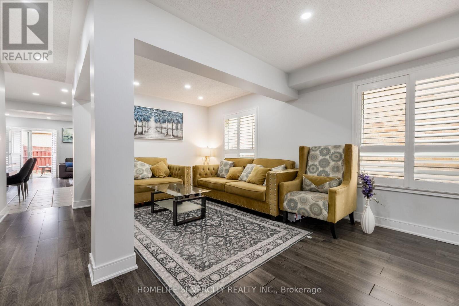 67 Sweet Clover Crescent, Brampton, Ontario  L6R 3A1 - Photo 8 - W13029104