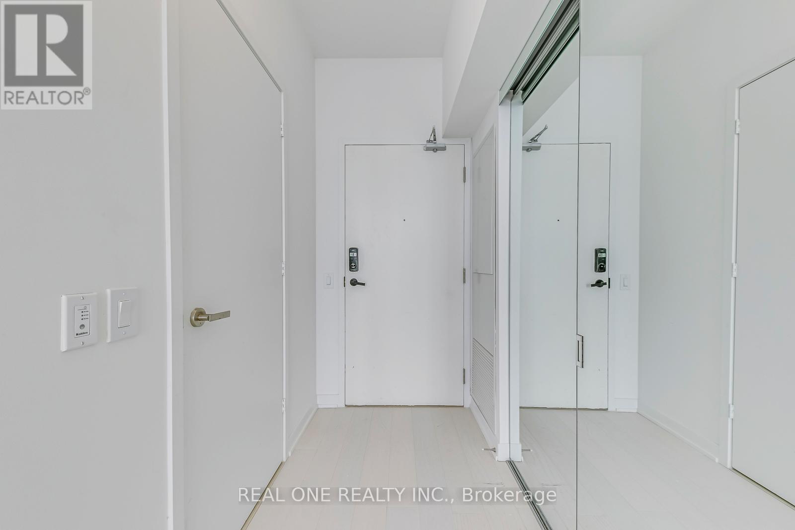 6008 - 3883 Quartz Road, Mississauga, Ontario  L5B 0M4 - Photo 4 - W13029132