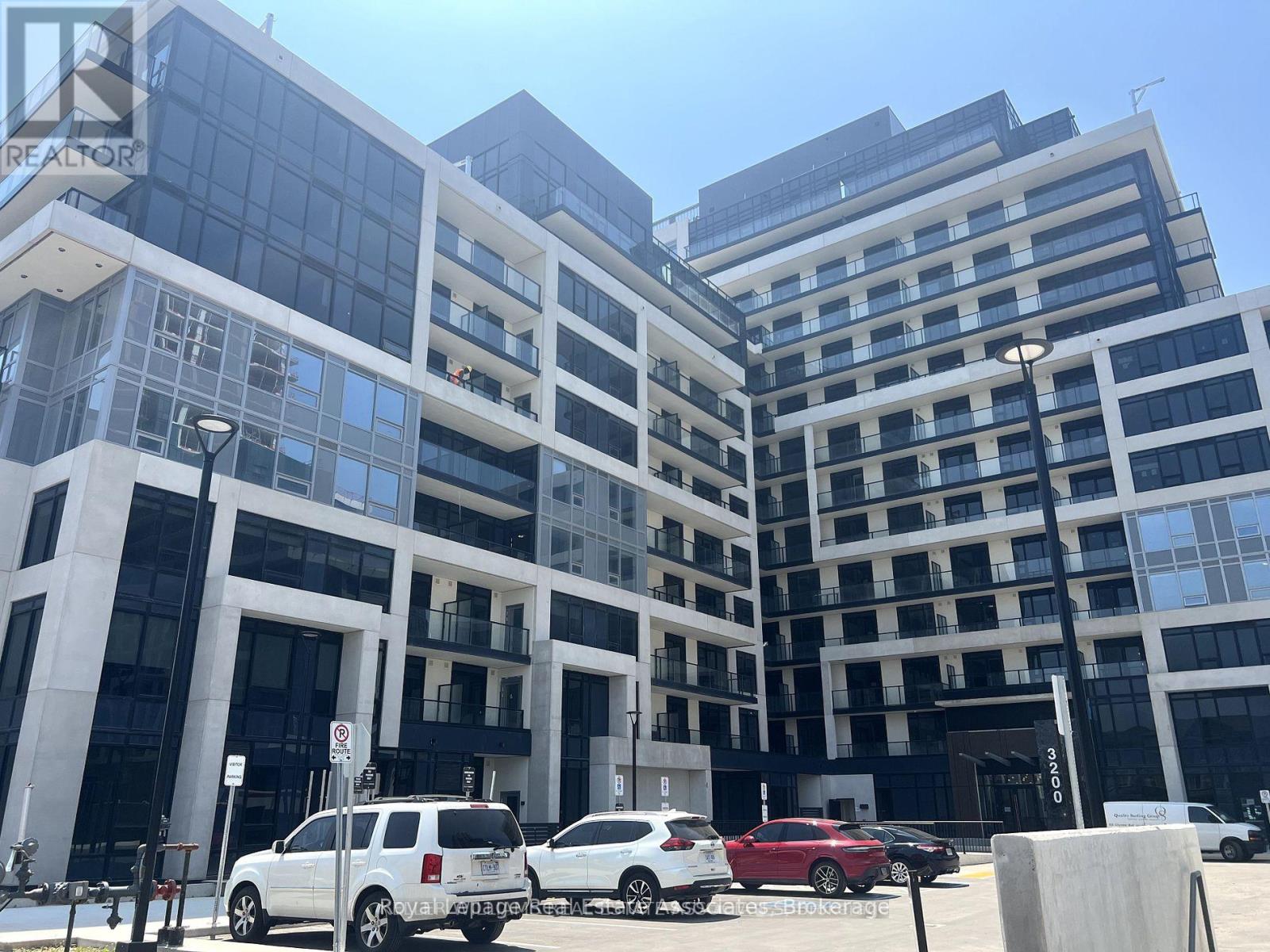 307 - 3200 WILLIAM COLSTON AVENUE, Oakville, Ontario