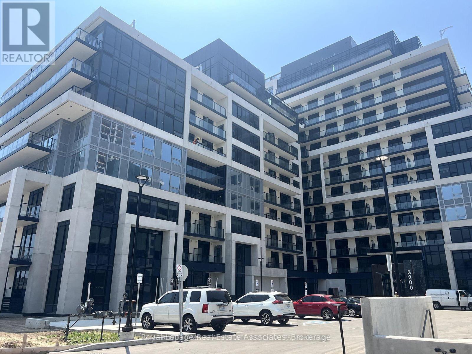 307 - 3200 William Colston Avenue, Oakville, Ontario  L6H 7W6 - Photo 2 - W13029140