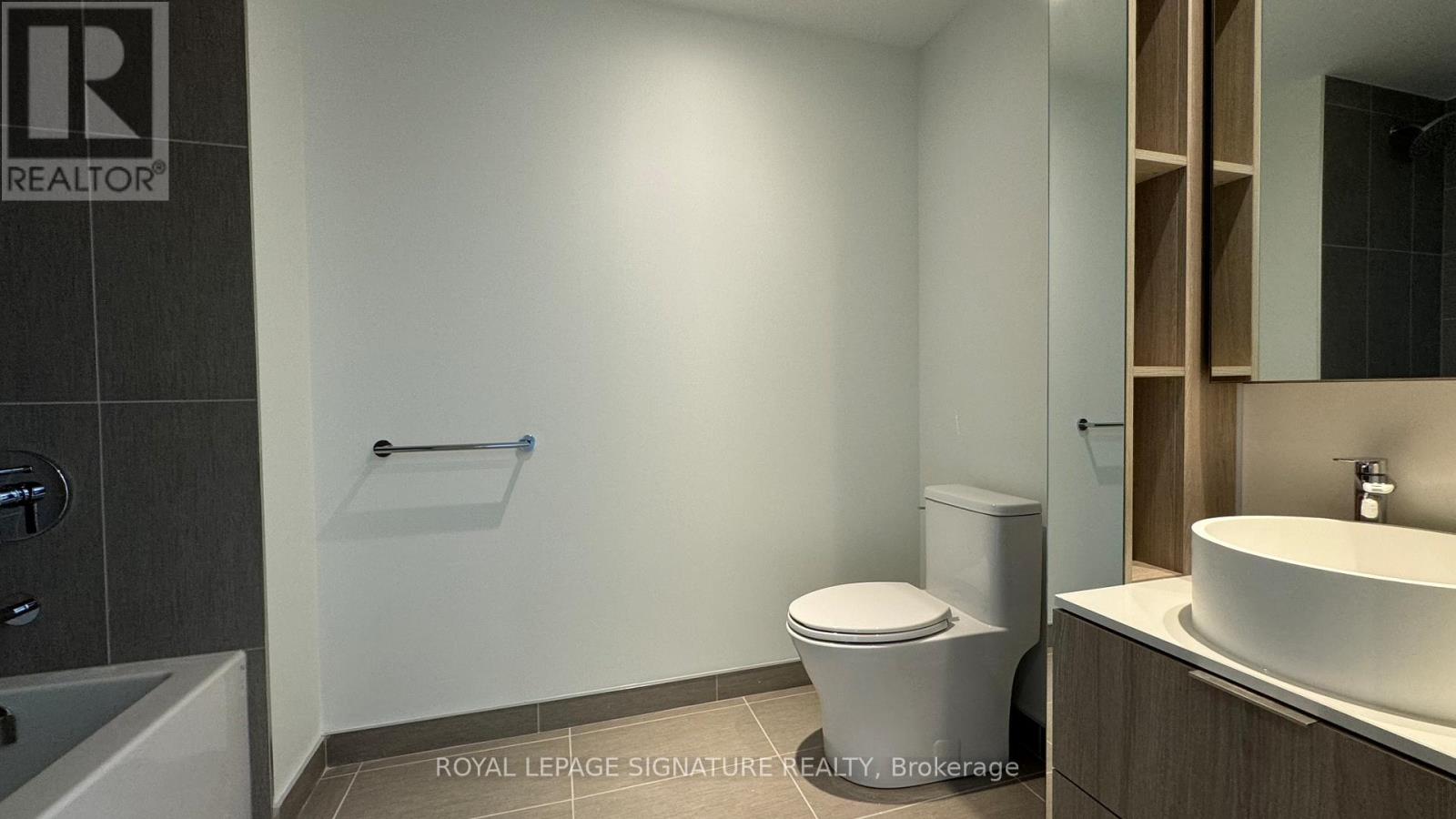 1502 - 28 Ann Street, Mississauga, Ontario  L5G 0E1 - Photo 5 - W13029154